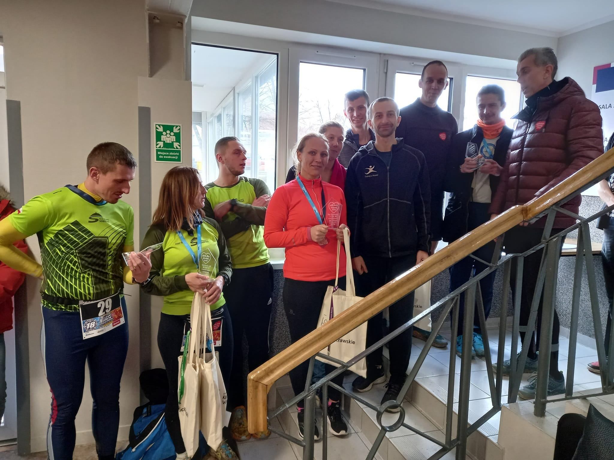 Wręczenie nagród / uczestnicy w budynku